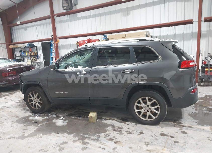 Photo 14 of 2016 Jeep Cherokee LATITUDE (VIN 1C4PJMCB9GW181719)