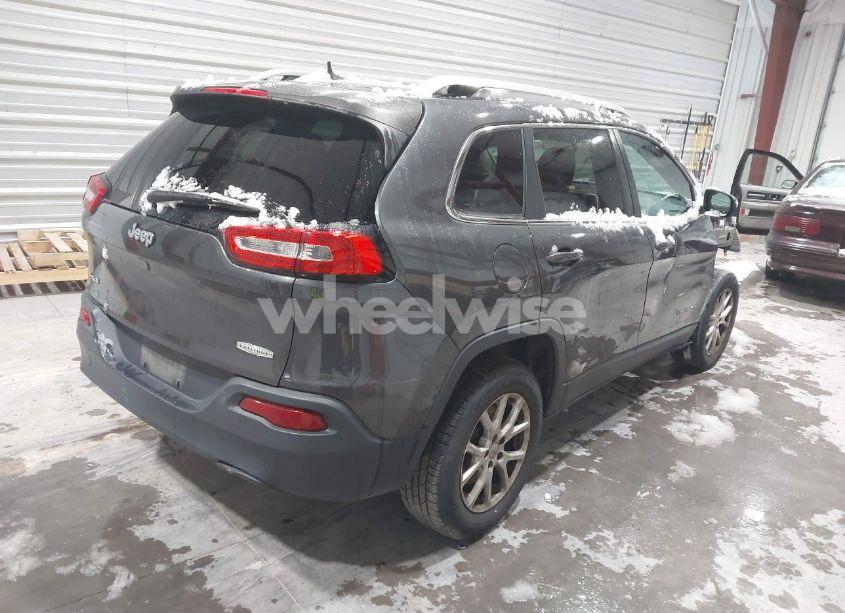 Photo 4 of 2016 Jeep Cherokee LATITUDE (VIN 1C4PJMCB9GW181719)