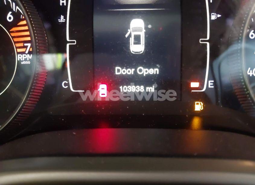 Photo 15 of 2016 Jeep Cherokee LATITUDE (VIN 1C4PJMCB9GW252367)