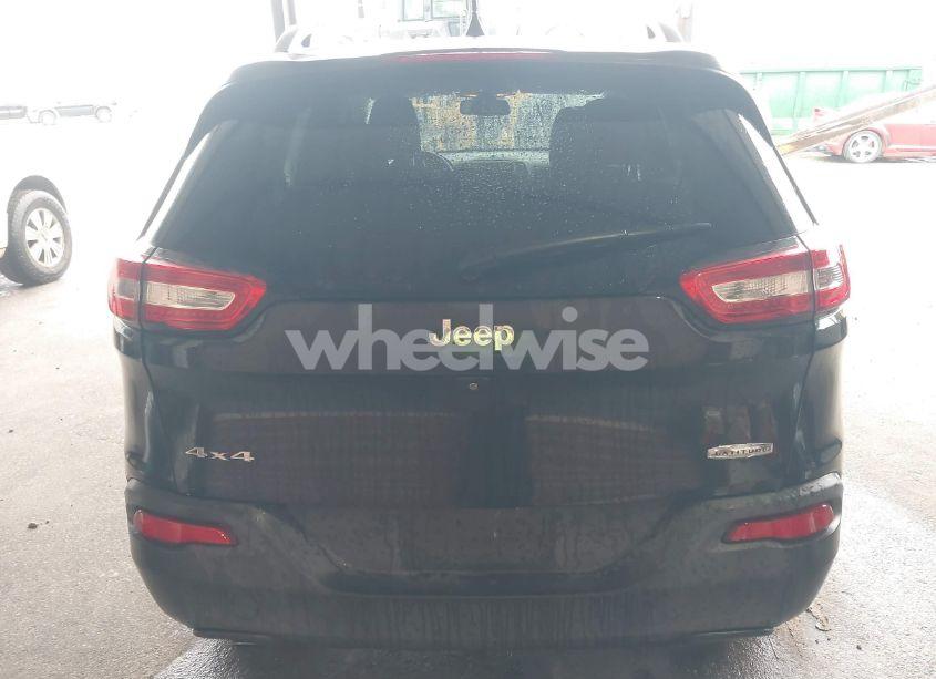 Photo 16 of 2016 Jeep Cherokee LATITUDE (VIN 1C4PJMCB9GW252367)