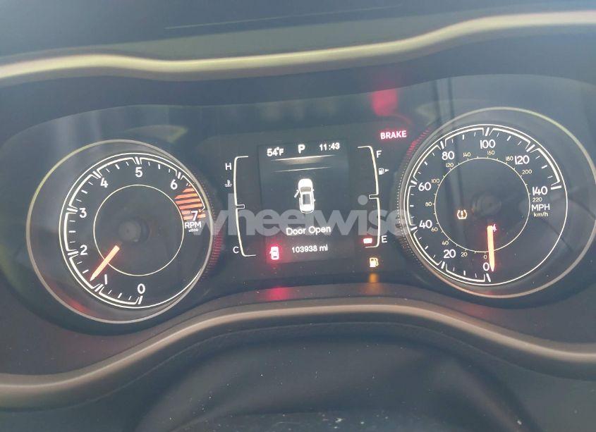 Photo 7 of 2016 Jeep Cherokee LATITUDE (VIN 1C4PJMCB9GW252367)