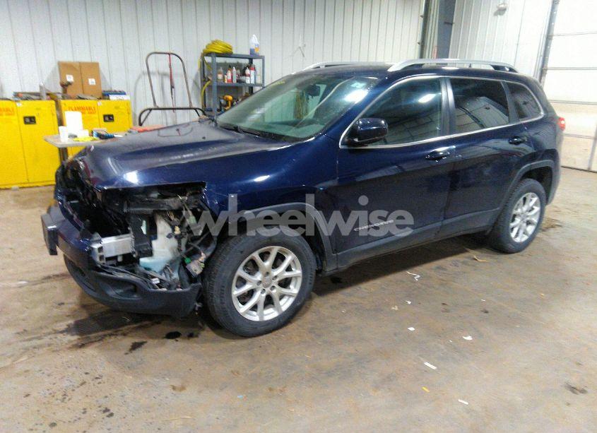Photo 2 of 2016 Jeep Cherokee LATITUDE (VIN 1C4PJMCB9GW289080)