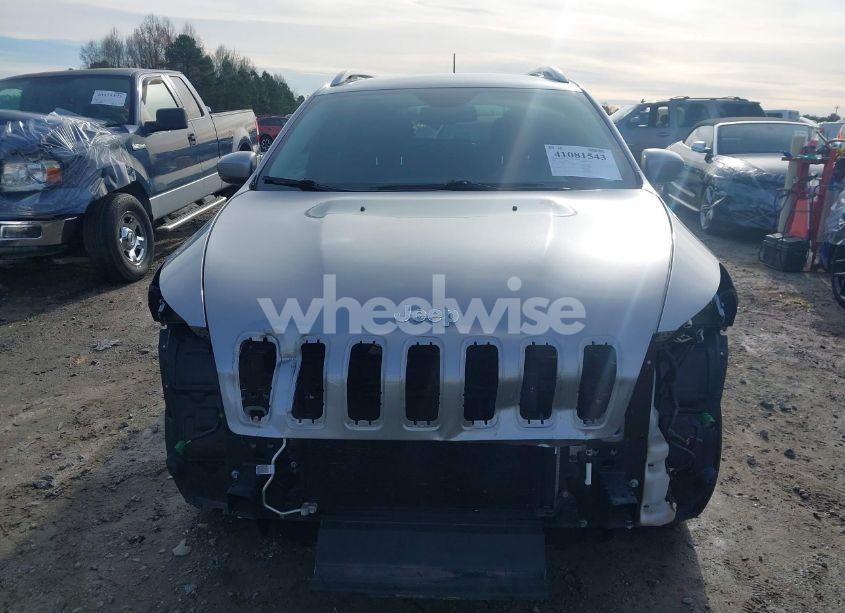 Photo 13 of 2016 Jeep Cherokee LATITUDE (VIN 1C4PJMCB9GW310350)