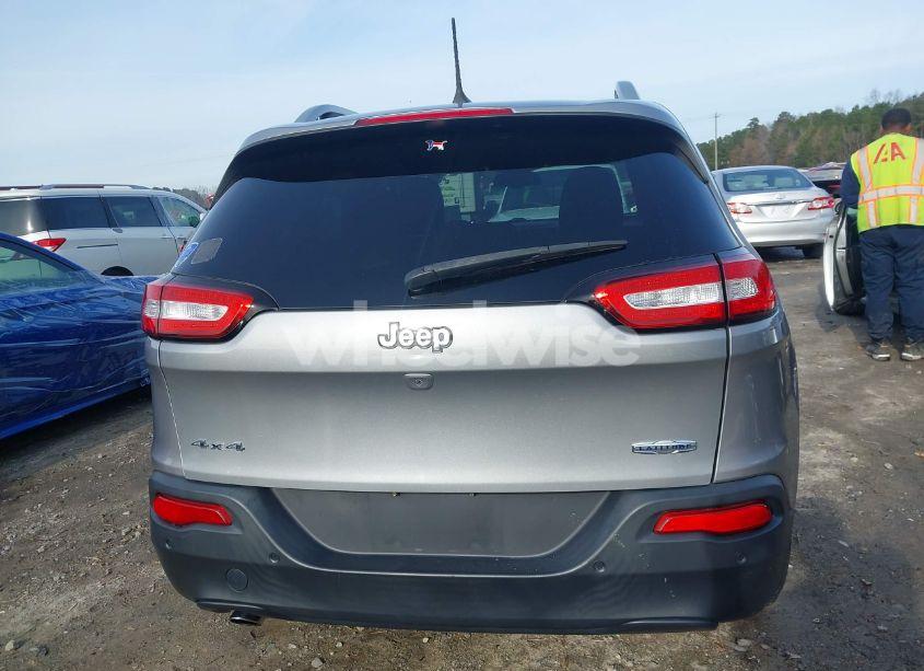 Photo 17 of 2016 Jeep Cherokee LATITUDE (VIN 1C4PJMCB9GW310350)