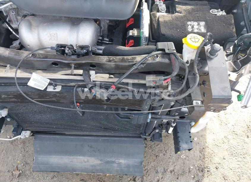 Photo 19 of 2016 Jeep Cherokee LATITUDE (VIN 1C4PJMCB9GW310350)