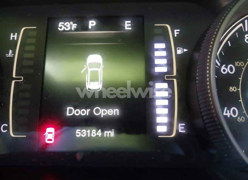 Photo 16 of 2017 Jeep Cherokee LATITUDE 4X4 (VIN 1C4PJMCB9HW571026)