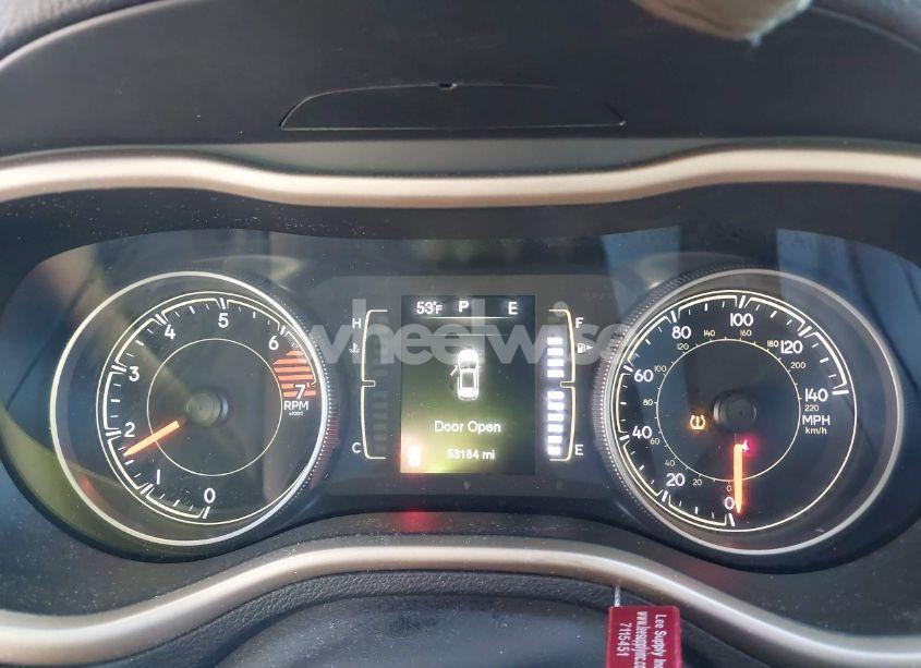 Photo 7 of 2017 Jeep Cherokee LATITUDE 4X4 (VIN 1C4PJMCB9HW571026)