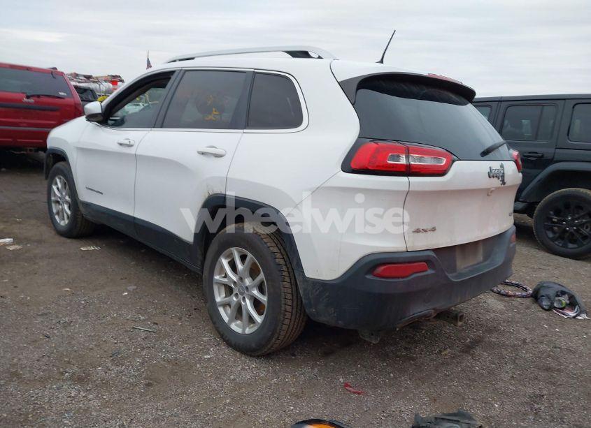 Photo 3 of 2017 Jeep Cherokee LATITUDE 4X4 (VIN 1C4PJMCB9HW571060)