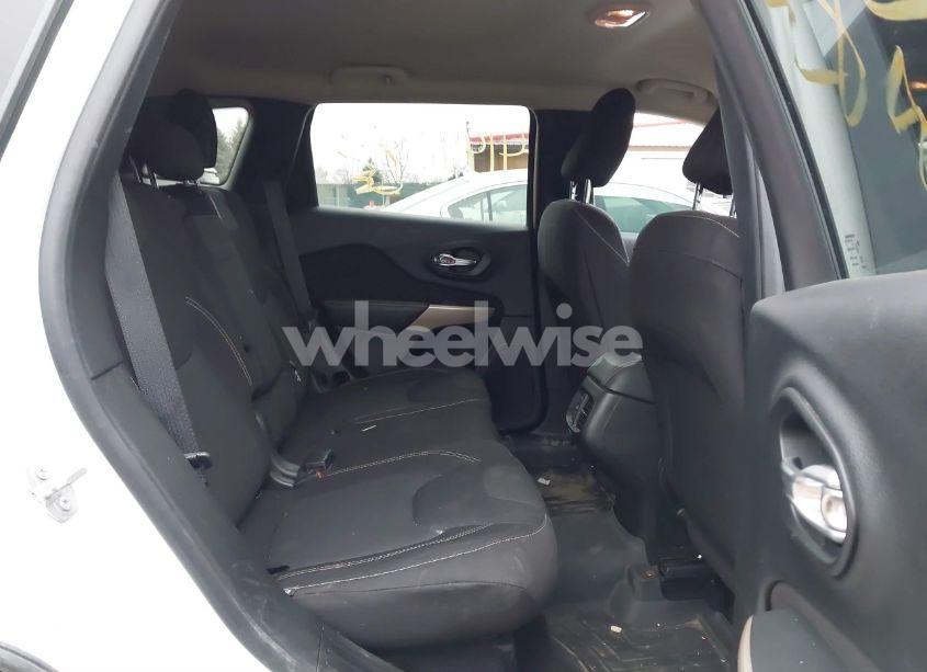 Photo 8 of 2017 Jeep Cherokee LATITUDE 4X4 (VIN 1C4PJMCB9HW571060)