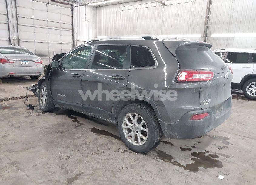 Photo 3 of 2017 Jeep Cherokee LATITUDE 4X4 (VIN 1C4PJMCB9HW575061)