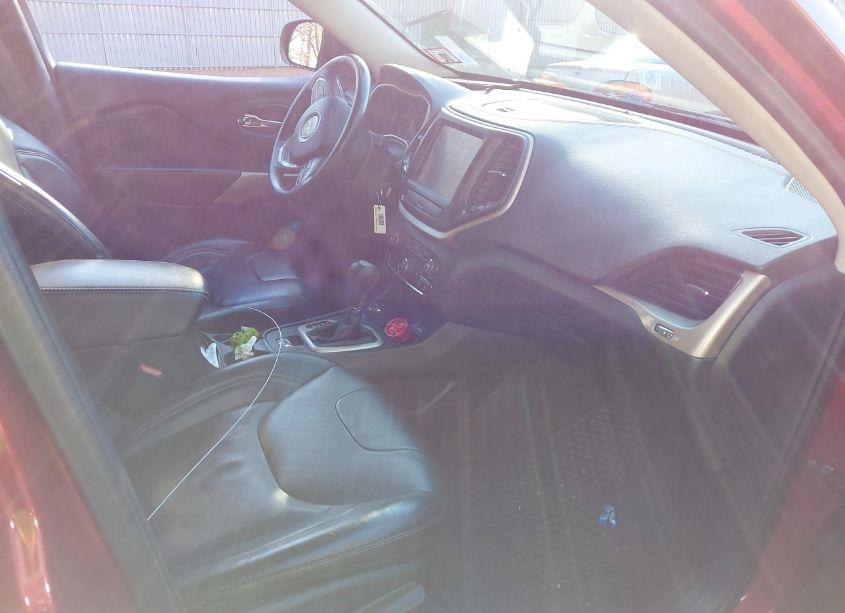 Photo 5 of 2017 Jeep Cherokee LATITUDE 4X4 (VIN 1C4PJMCB9HW634643)