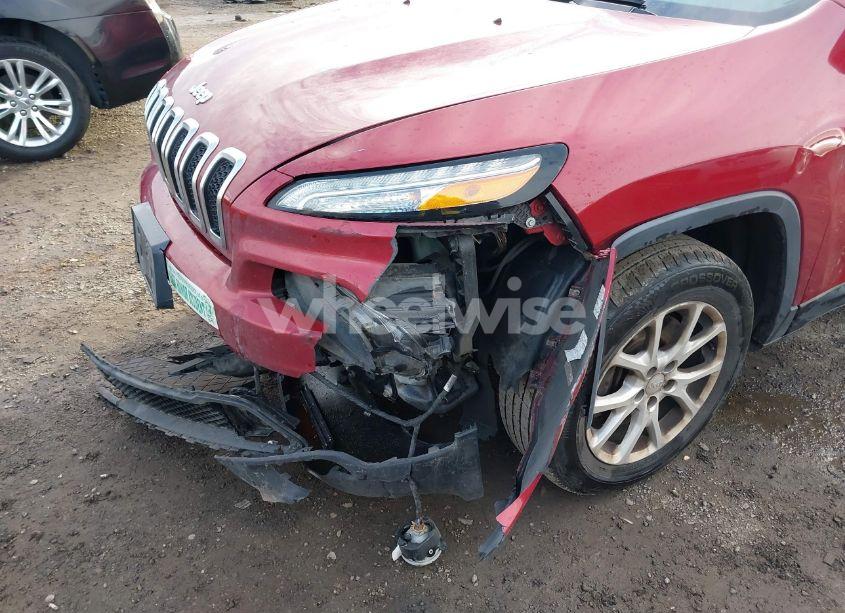 Photo 6 of 2017 Jeep Cherokee LATITUDE 4X4 (VIN 1C4PJMCB9HW656786)