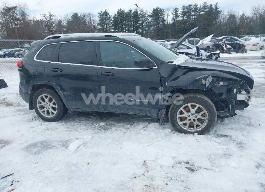 Photo 13 of 2017 Jeep Cherokee LATITUDE 4X4 (VIN 1C4PJMCB9HW657534)