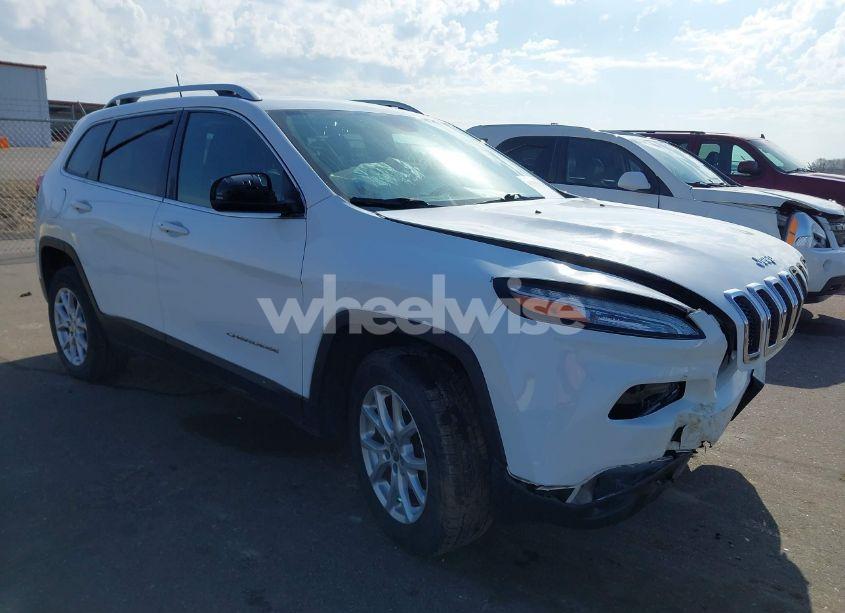 2018 Jeep Cherokee LATITUDE 4X4/LATITUDE TECH CONNECT 4X4 (VIN 1C4PJMCB9JD513693) main photo