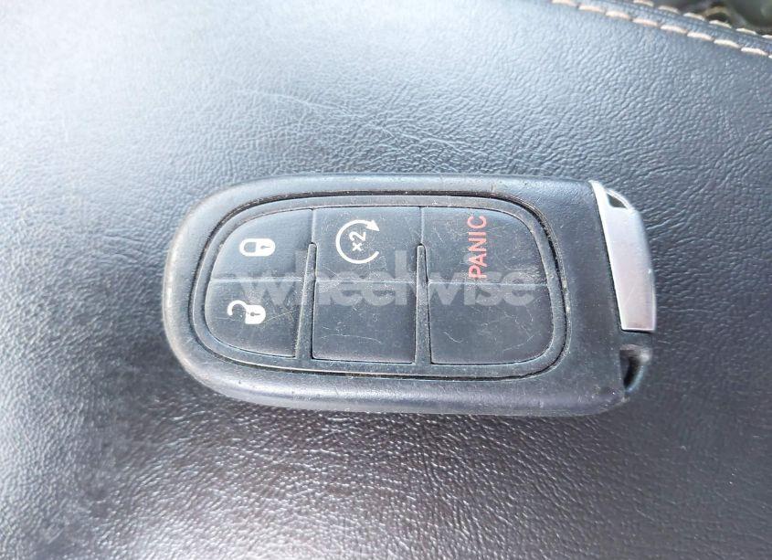 Photo 11 of 2018 Jeep Cherokee LATITUDE 4X4/LATITUDE TECH CONNECT 4X4 (VIN 1C4PJMCB9JD513693)