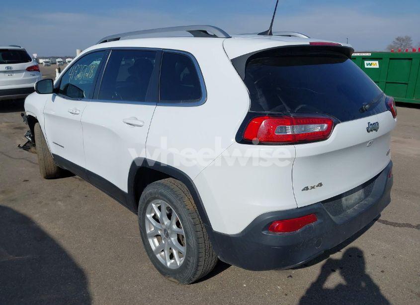 Photo 3 of 2018 Jeep Cherokee LATITUDE 4X4/LATITUDE TECH CONNECT 4X4 (VIN 1C4PJMCB9JD513693)