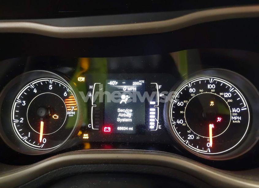 Photo 7 of 2018 Jeep Cherokee LATITUDE 4X4 (VIN 1C4PJMCB9JD572453)