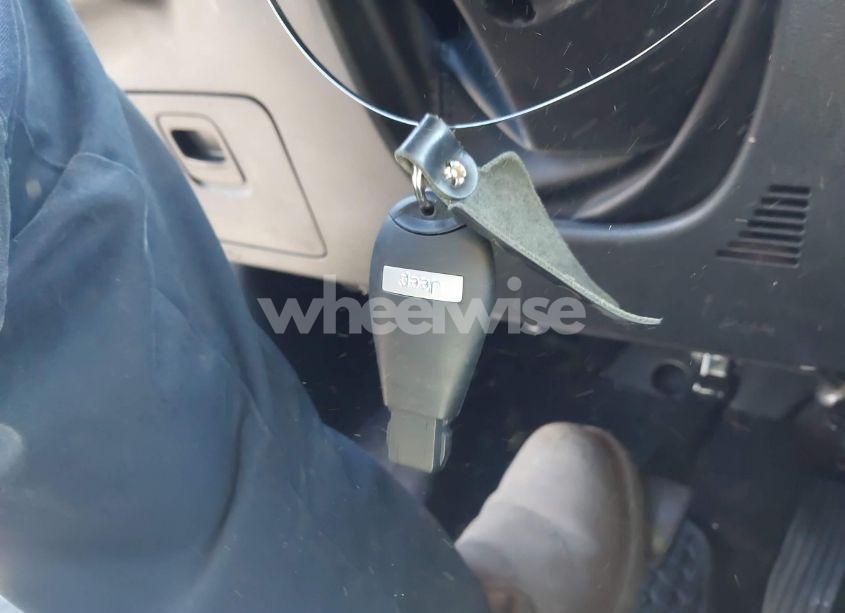 Photo 11 of 2018 Jeep Cherokee LATITUDE TECH CONNECT 4X4 (VIN 1C4PJMCB9JD602518)