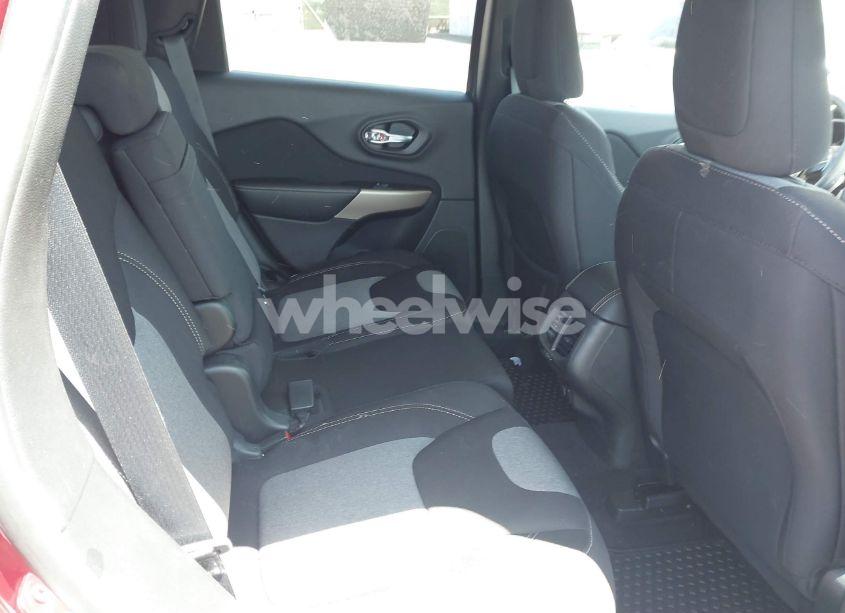 Photo 8 of 2018 Jeep Cherokee LATITUDE TECH CONNECT 4X4 (VIN 1C4PJMCB9JD602518)