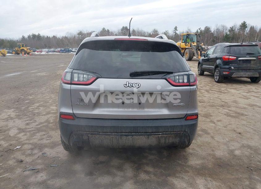 Photo 16 of 2019 Jeep Cherokee LATITUDE 4X4 (VIN 1C4PJMCB9KD214299)