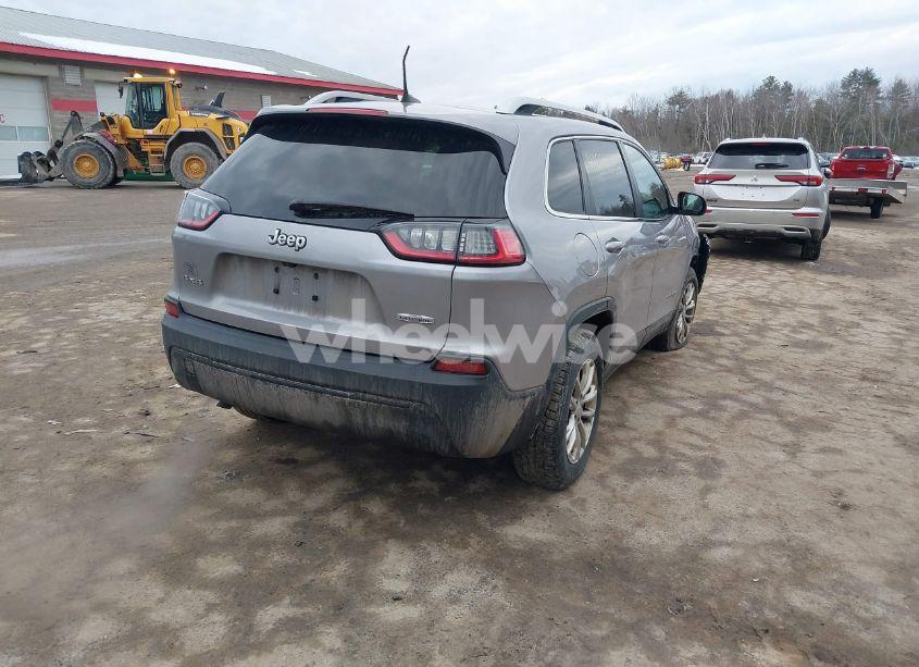 Photo 4 of 2019 Jeep Cherokee LATITUDE 4X4 (VIN 1C4PJMCB9KD214299)