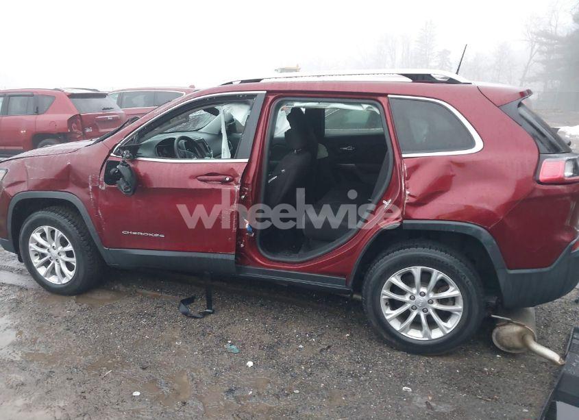 Photo 15 of 2019 Jeep Cherokee LATITUDE 4X4 (VIN 1C4PJMCB9KD355177)