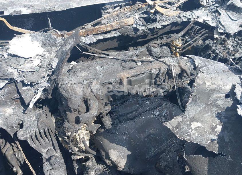 Photo 10 of 2019 Jeep Cherokee LATITUDE 4X4 (VIN 1C4PJMCB9KD393959)