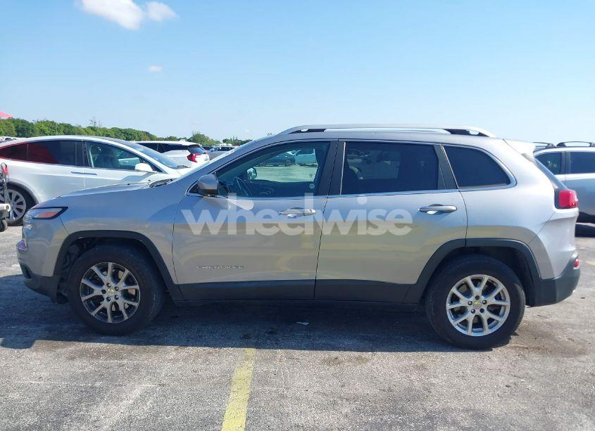 Photo 14 of 2014 Jeep Cherokee LATITUDE (VIN 1C4PJMCBXEW128170)