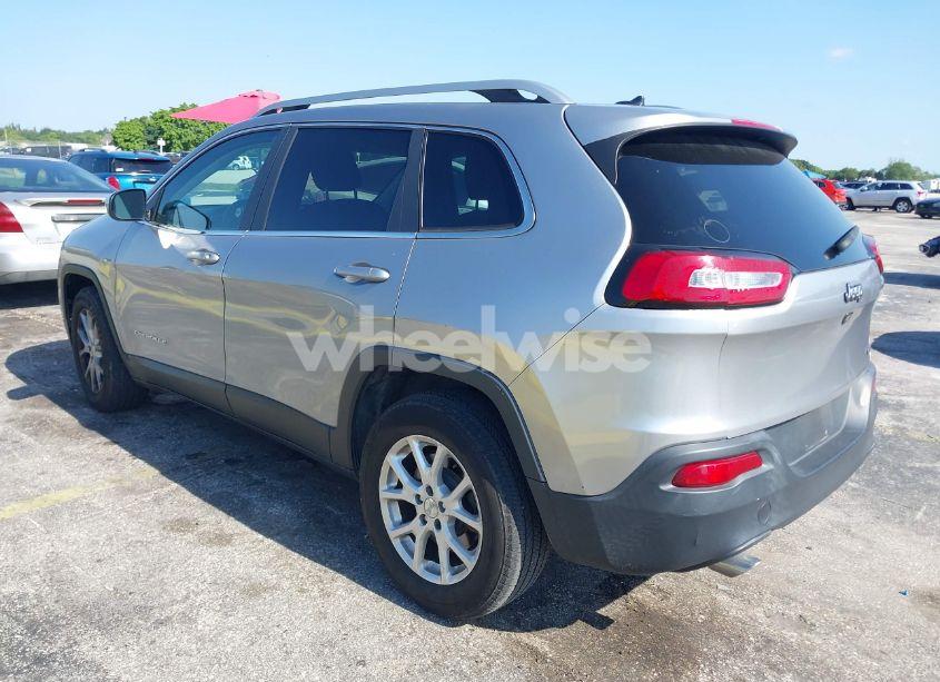 Photo 3 of 2014 Jeep Cherokee LATITUDE (VIN 1C4PJMCBXEW128170)