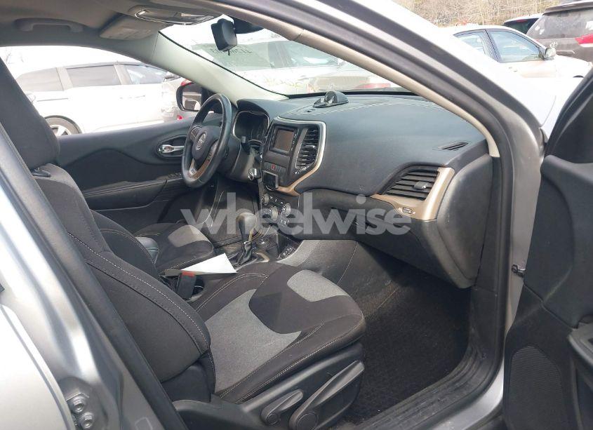 Photo 5 of 2014 Jeep Cherokee LATITUDE (VIN 1C4PJMCBXEW219505)