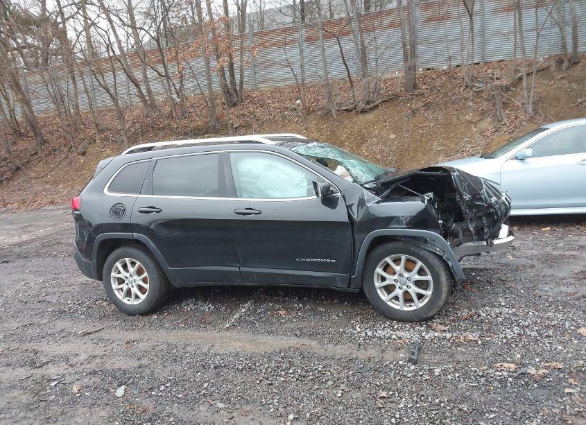 Photo 14 of 2014 Jeep Cherokee LATITUDE (VIN 1C4PJMCBXEW242878)