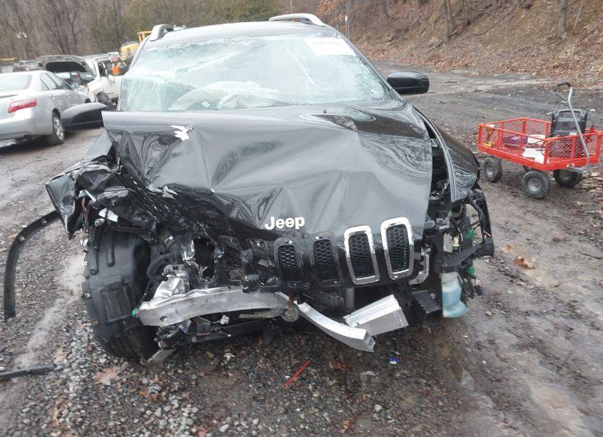 Photo 20 of 2014 Jeep Cherokee LATITUDE (VIN 1C4PJMCBXEW242878)