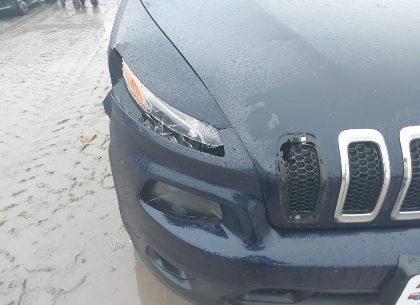 Photo 6 of 2014 Jeep Cherokee LATITUDE (VIN 1C4PJMCBXEW309737)