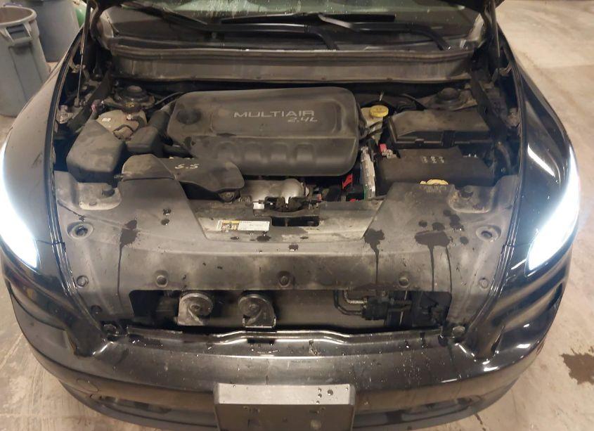 Photo 10 of 2015 Jeep Cherokee LATITUDE (VIN 1C4PJMCBXFW607027)