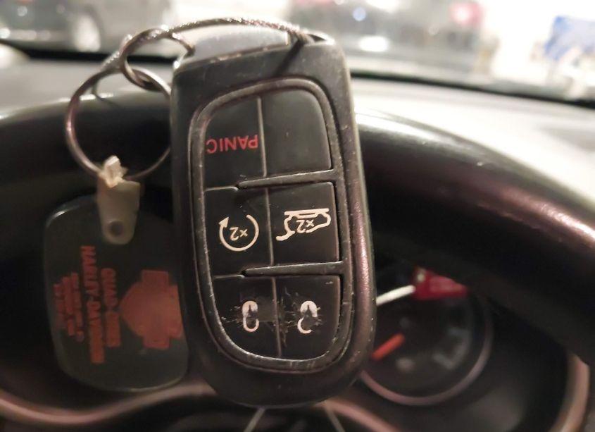 Photo 11 of 2015 Jeep Cherokee LATITUDE (VIN 1C4PJMCBXFW607027)