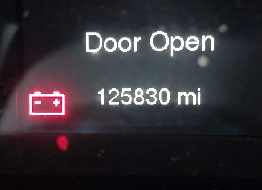 Photo 15 of 2015 Jeep Cherokee LATITUDE (VIN 1C4PJMCBXFW738734)