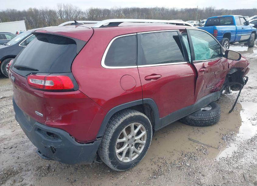 Photo 4 of 2015 Jeep Cherokee LATITUDE (VIN 1C4PJMCBXFW738734)