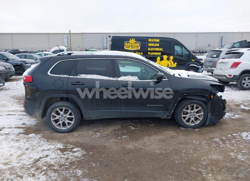 Photo 14 of 2015 Jeep Cherokee LATITUDE (VIN 1C4PJMCBXFW739057)
