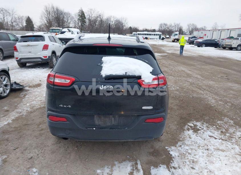 Photo 17 of 2015 Jeep Cherokee LATITUDE (VIN 1C4PJMCBXFW739057)