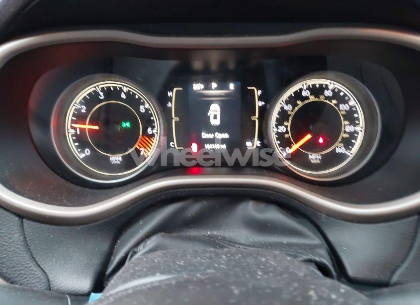 Photo 7 of 2015 Jeep Cherokee LATITUDE (VIN 1C4PJMCBXFW739057)
