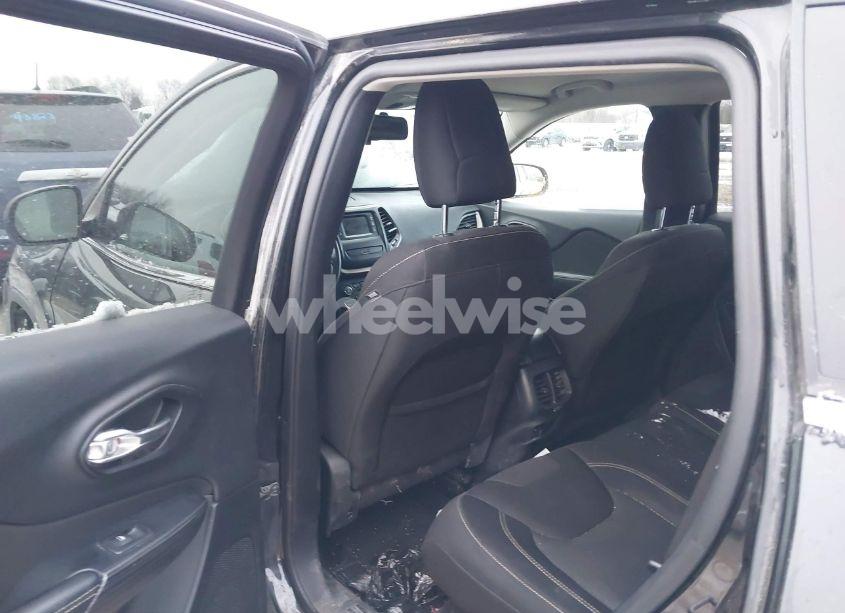 Photo 8 of 2015 Jeep Cherokee LATITUDE (VIN 1C4PJMCBXFW739057)