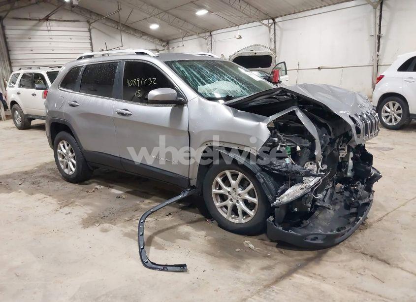 2015 Jeep Cherokee LATITUDE (VIN 1C4PJMCBXFW789814) main photo
