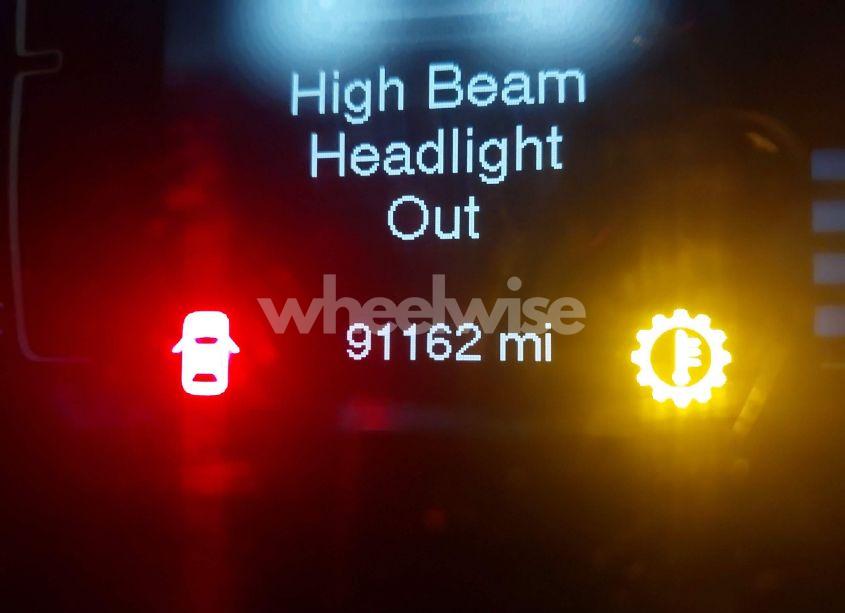 Photo 15 of 2015 Jeep Cherokee LATITUDE (VIN 1C4PJMCBXFW789814)