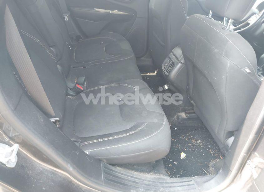 Photo 8 of 2016 Jeep Cherokee ALTITUDE (VIN 1C4PJMCBXGW122274)