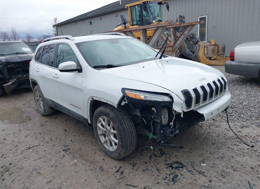 Photo 13 of 2016 Jeep Cherokee LATITUDE (VIN 1C4PJMCBXGW245895)