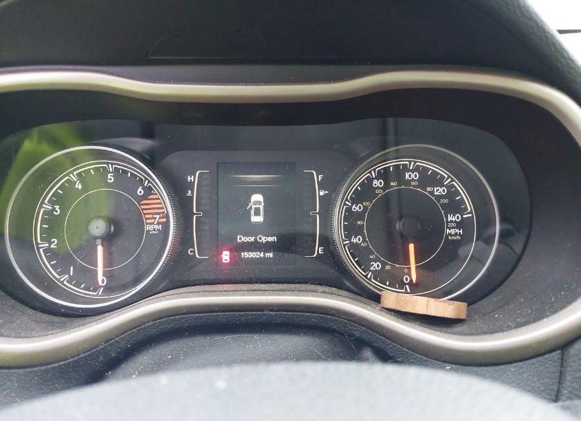 Photo 7 of 2016 Jeep Cherokee LATITUDE (VIN 1C4PJMCBXGW245895)