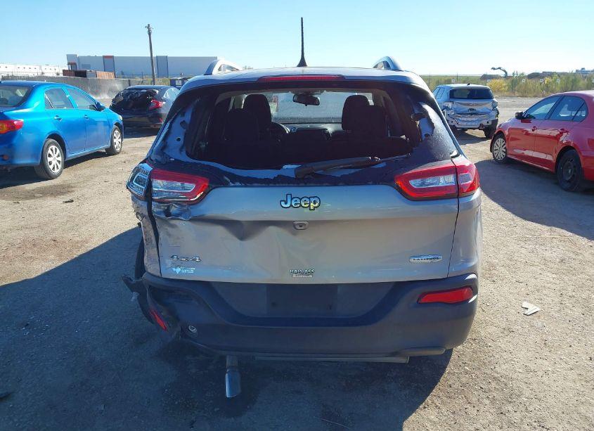 Photo 16 of 2016 Jeep Cherokee LATITUDE (VIN 1C4PJMCBXGW359914)