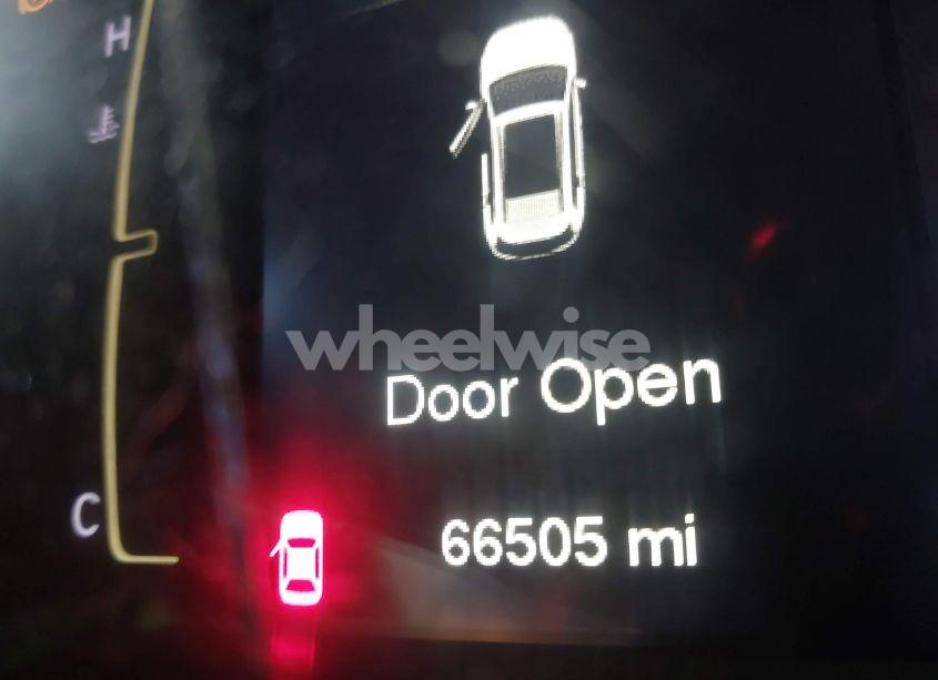 Photo 15 of 2016 Jeep Cherokee LATITUDE (VIN 1C4PJMCBXGW360335)