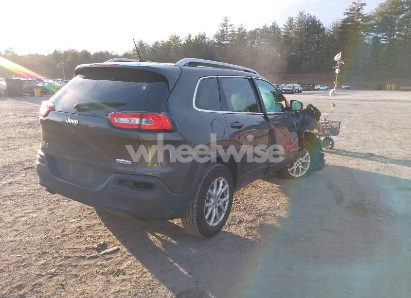 Photo 4 of 2016 Jeep Cherokee LATITUDE (VIN 1C4PJMCBXGW360335)