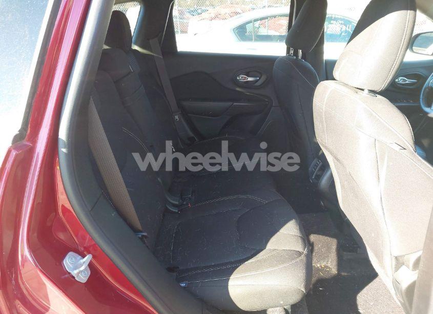 Photo 8 of 2016 Jeep Cherokee LATITUDE (VIN 1C4PJMCBXGW375062)